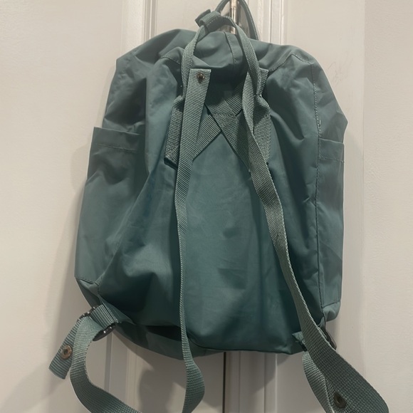 Fjallraven Kanken Backpack - Picture 2 of 4